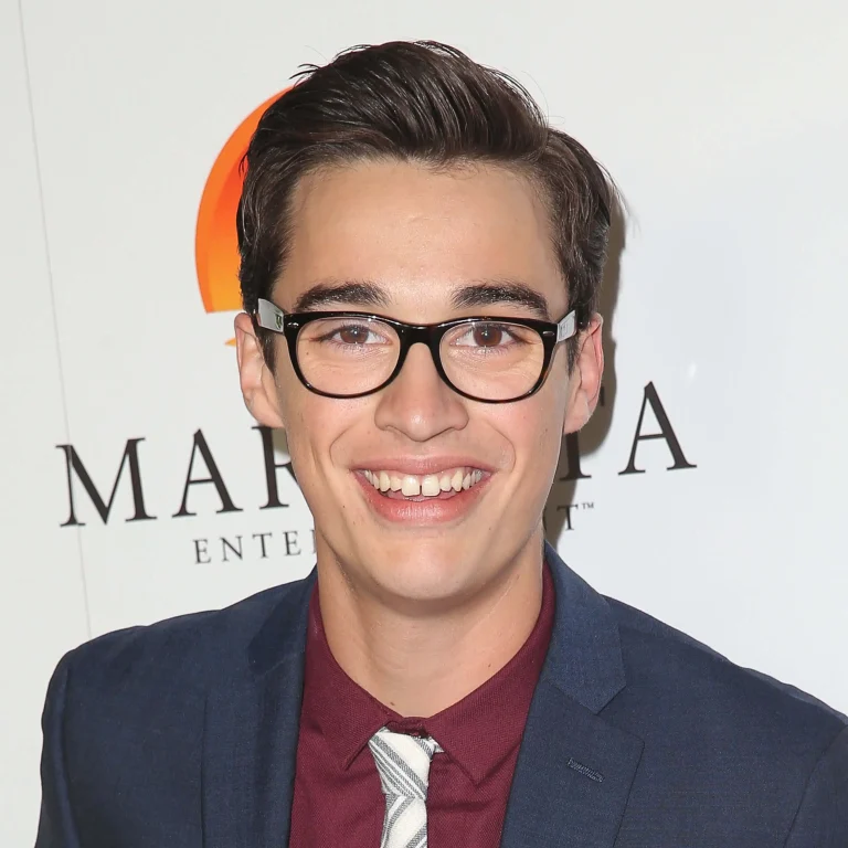 Joey Bragg